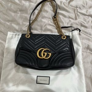 Gucci Marmont Medium Shoulder Bag